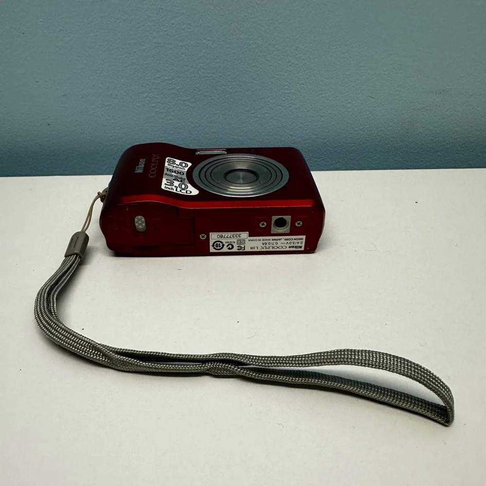 Vintage 2000s Nikon Coolpix L8 Red Digital Camera